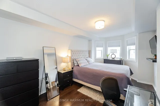 Additional image 19 of 760 Lawrence Ave Unit 46