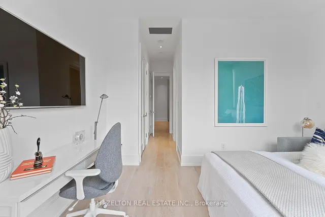 Additional image 20 of 36 Hazelton Ave Unit 4D