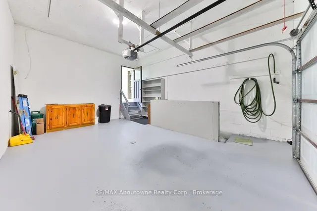 Additional image 31 of 425 Plains Rd