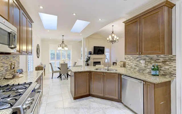 Additional image 13 of 8 Haywood Dr