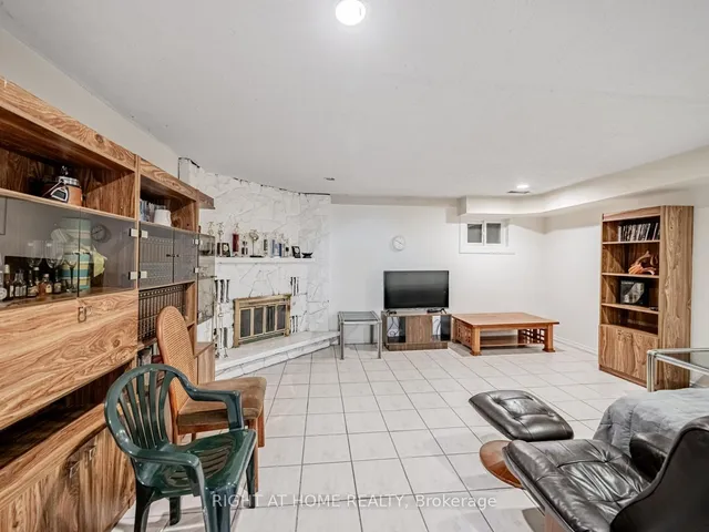 Additional image 24 of 121 Ashridge Crt