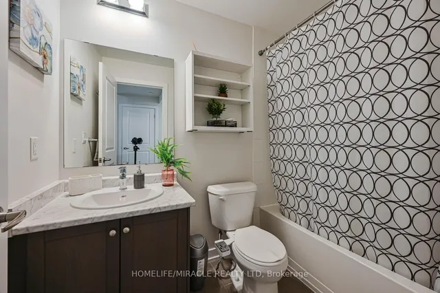 Additional image 34 of 256 ROYAL YORK Rd Unit 114