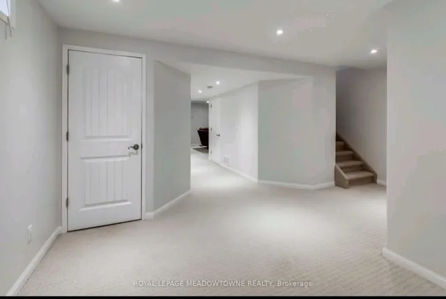 Additional image 32 of 608 Brothers Cres