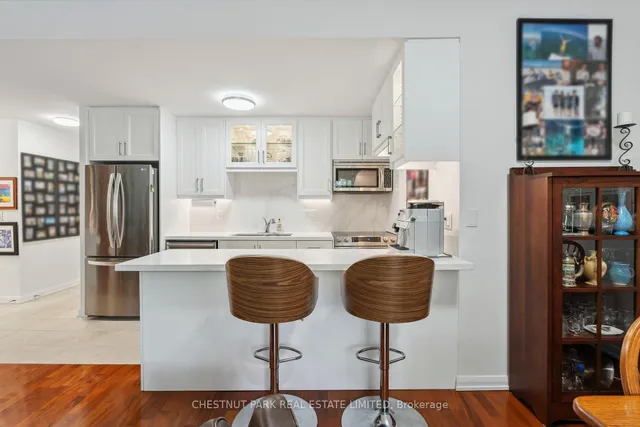 Additional image 12 of 11 Soho St Unit 201