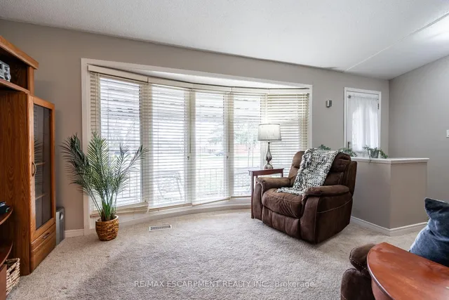 Additional image 8 of 23 Coral Dr