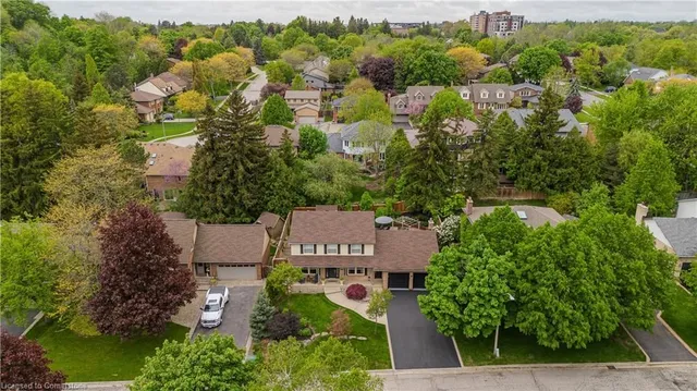 Additional image 38 of 6 Carl Cres