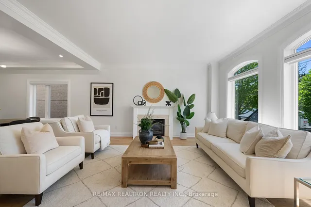 Additional image 2 of 24 Model Ave