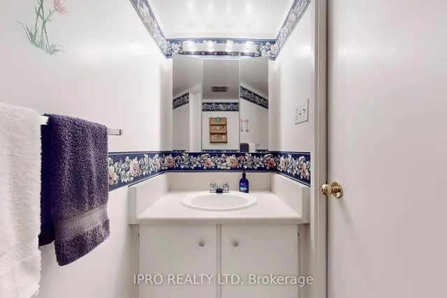 Additional image 27 of 4 Lisa St Unit 1408