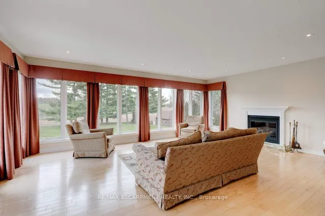 Additional image 15 of 2272 Troy Rd