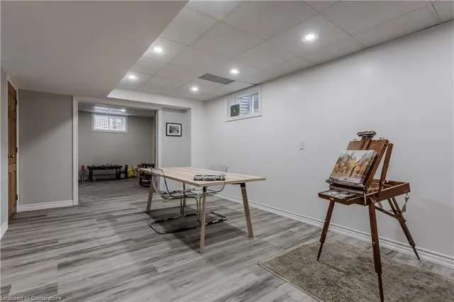 Additional image 37 of 6 Carl Cres