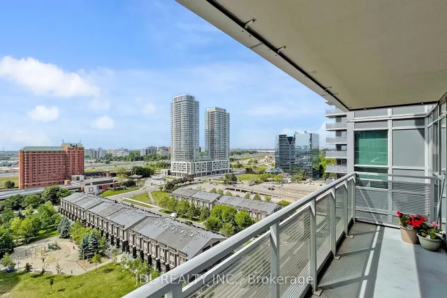 Additional image 20 of 255 Village Green Sq Unit 1402