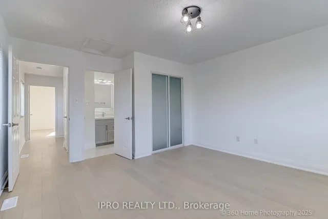 Additional image 24 of 107 Sufi Cres