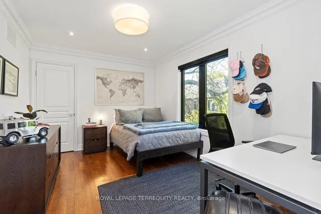 Additional image 20 of 1080 Royal York Rd