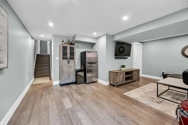 Additional image 40 of 21 Bankfield Cres