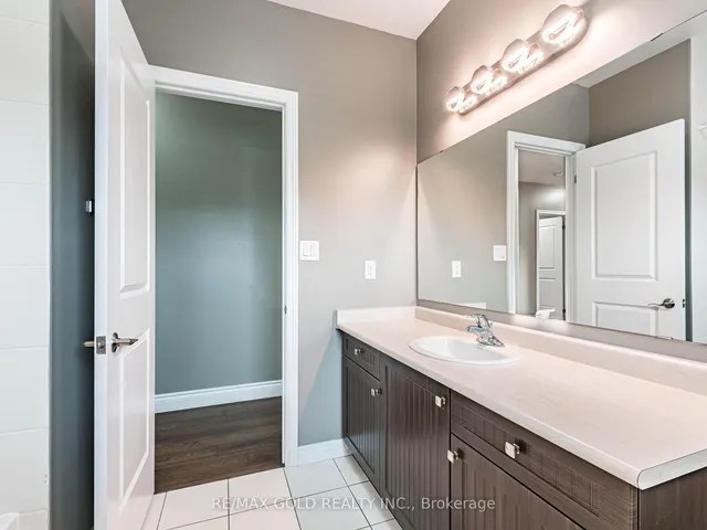 Additional image 41 of 359 Robert Parkinson Dr