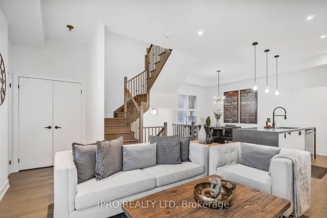 Additional image 7 of 1337 Clarriage Crt