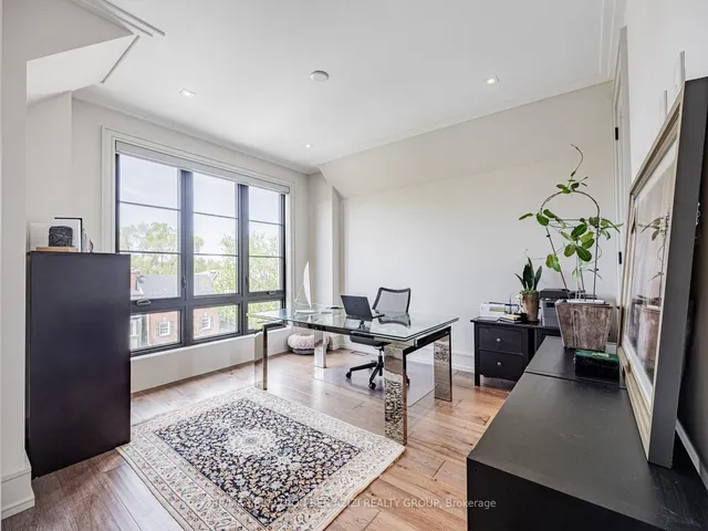 Additional image 22 of 323 Melrose Ave