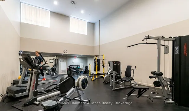 Additional image 11 of 1369 Bloor St Unit 910