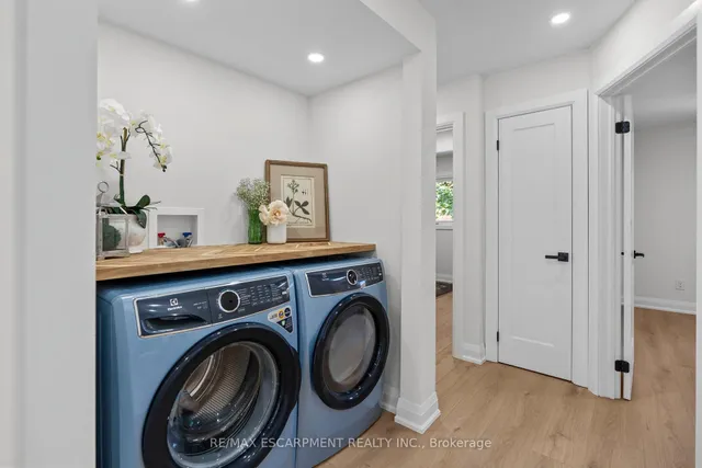 Additional image 25 of 15 Hardale Cres