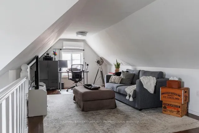 Additional image 42 of 208 Balmoral Ave