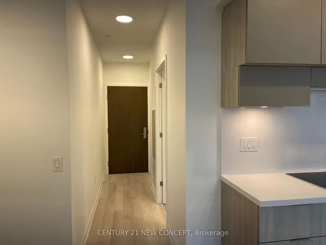 Additional image 9 of 39 roehampton Ave Unit 1204