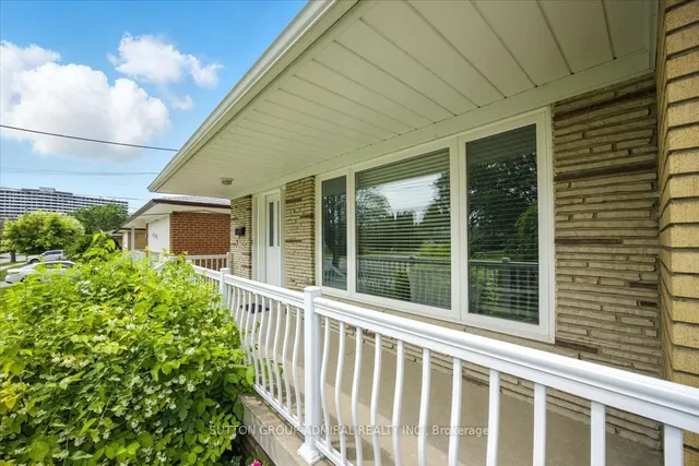 Additional image 35 of 40 Marathon Cres