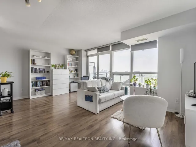 Additional image 9 of 38 Joe Shuster Way Unit 2011