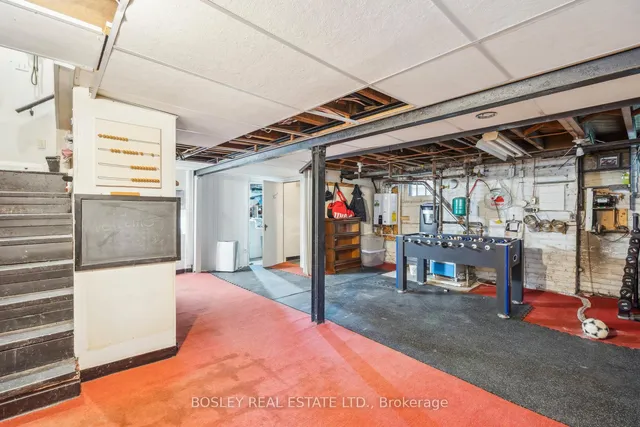 Additional image 35 of 294 Douglas Dr