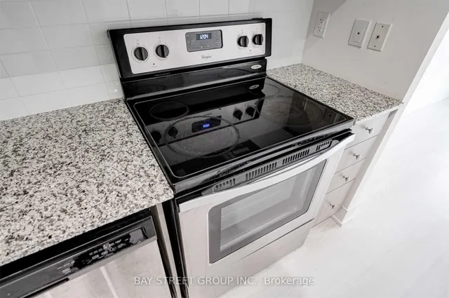Additional image 23 of 68 Merton St Unit 615