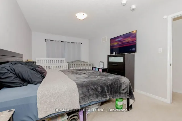 Additional image 25 of 475 Queen Mary Dr