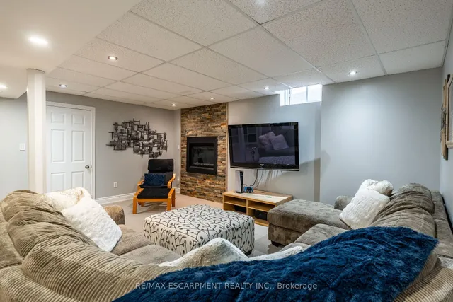 Additional image 32 of 221 Homebrook Dr