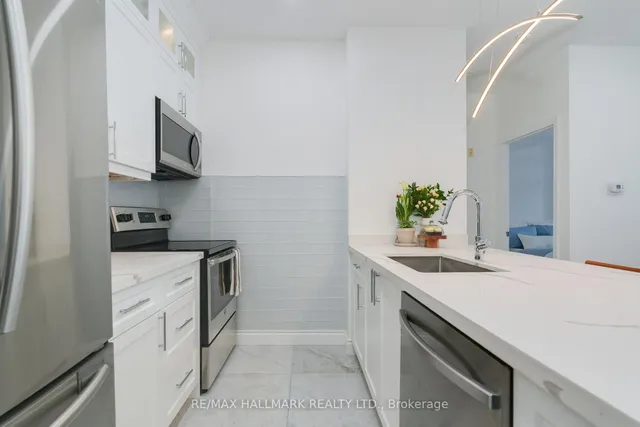 Additional image 5 of 980 Yonge St Unit 706