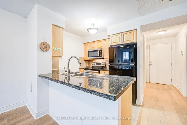 Additional image 17 of 25 Greenview Ave Unit 323