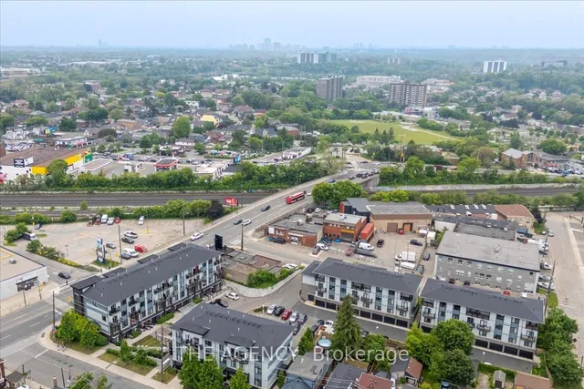 Additional image 34 of 7 Forbes Ave