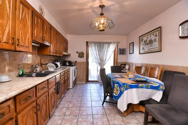 Additional image 11 of 241 Robert St