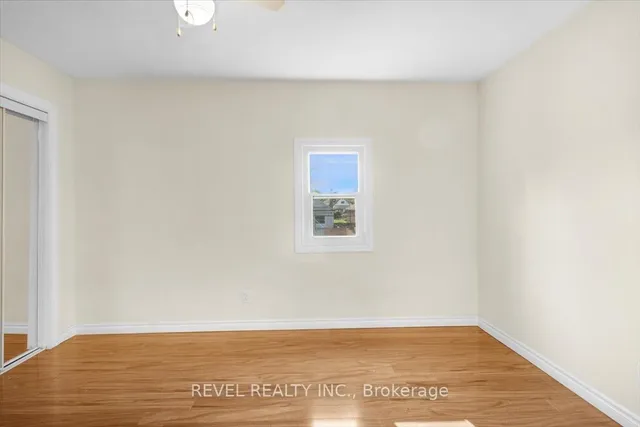 Additional image 18 of 233 Normanhurst Ave