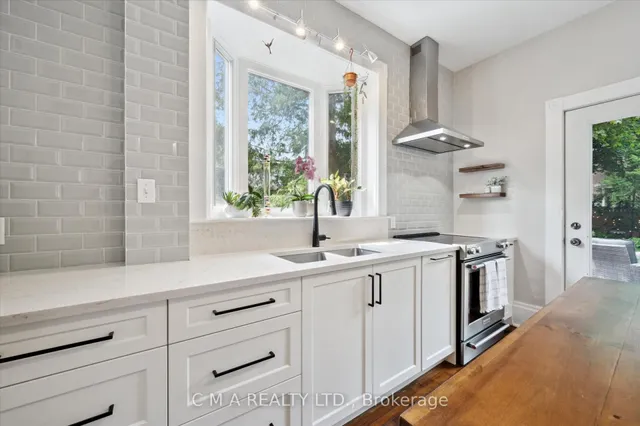 Additional image 23 of 43 Dekay St