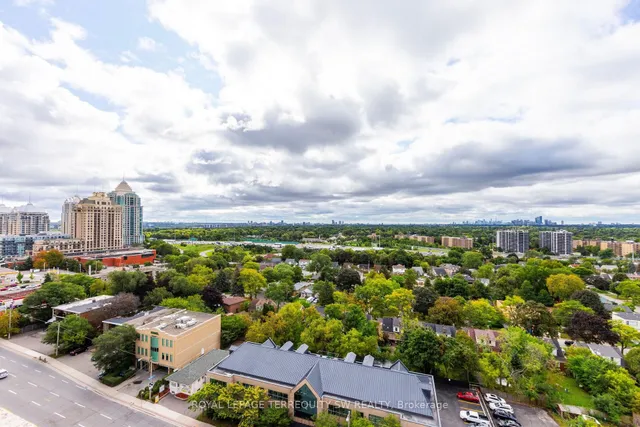 Additional image 25 of 2 Clairtrell Rd Unit 208