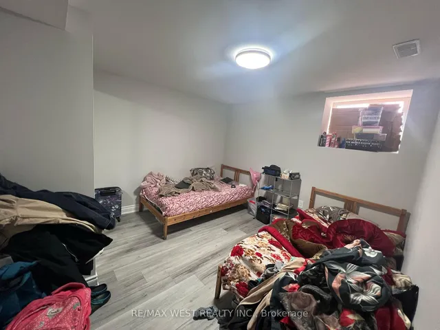 Additional image 20 of 19 Lynmont Rd