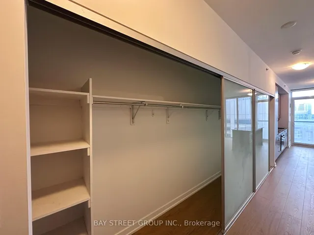 Additional image 3 of 426 University Ave Unit 2909