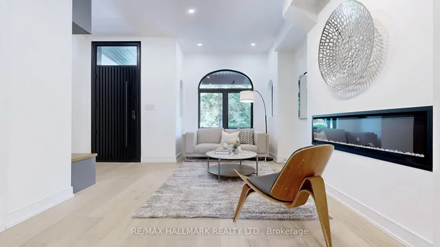 Additional image 2 of 122 Crawford St