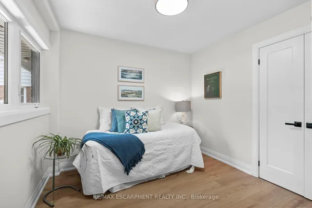 Additional image 24 of 15 Hardale Cres