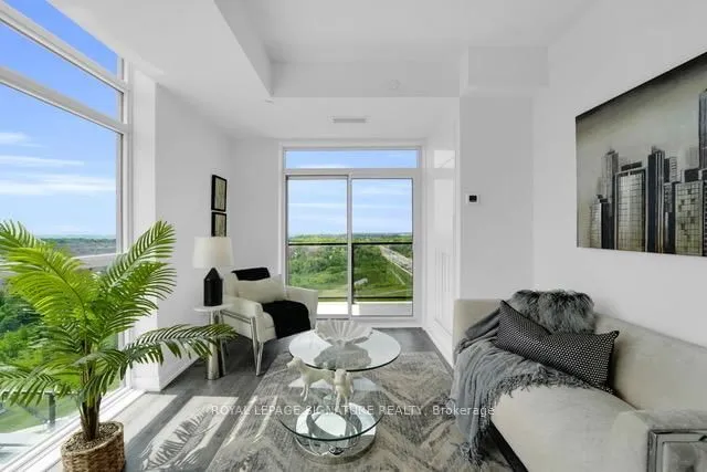 Additional image 13 of 450 Dundas St Unit 1011