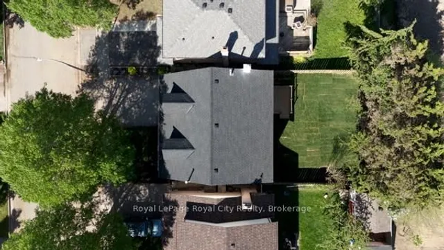 Additional image 29 of 92 Scenic Wood Cres