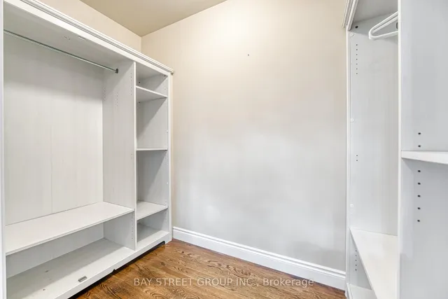 Additional image 26 of 627 Conacher Dr