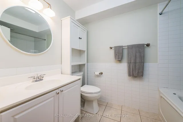 Additional image 33 of 245 Van Dusen Blvd Unit 8