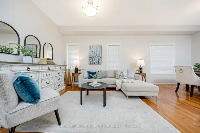 Additional image 8 of 996 Vickerman Way