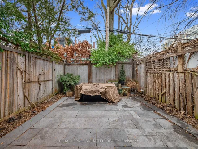 Additional image 30 of 14 Tranby Ave