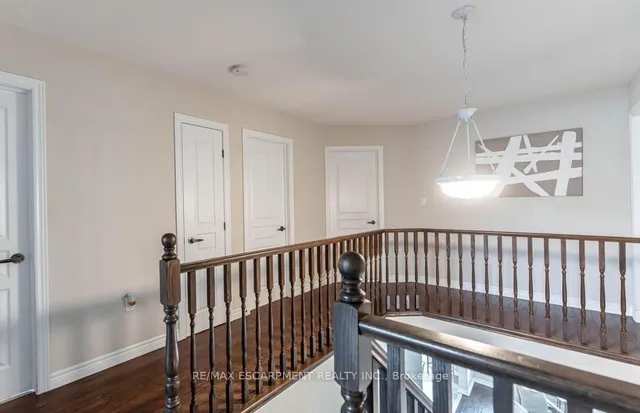 Additional image 17 of 127 Garinger Cres