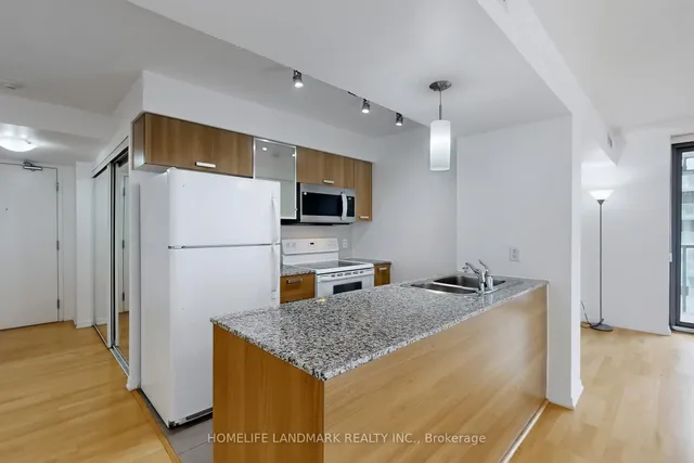 Additional image 12 of 38 Grenville St Unit 808